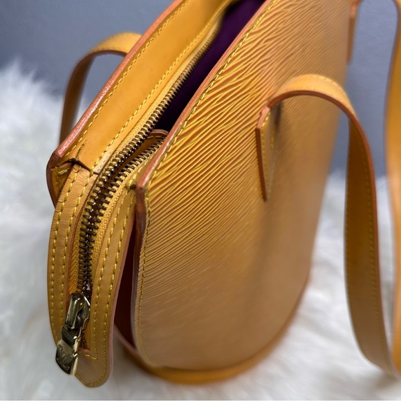 🌻⭐️Louis Vuitton Saint Jacques in EPI Leather⭐️🌻 - Picture 16 of 16